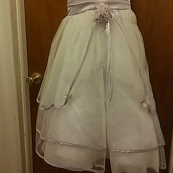 Lilac Princess Dress Size 6 - Picture 4 of 4